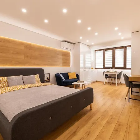 Lägenhet Luxury Living High-end Amenities And Great Location By Flat Mаnager *