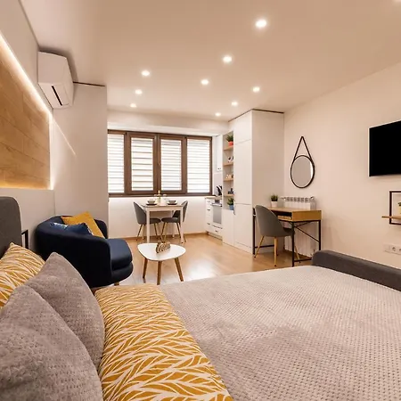 Luxury Living High-end Amenities And Great Location By Flat Mаnager Apartment Sofia