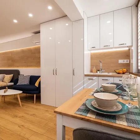 Luxury Living High-end Amenities And Great Location By Flat Mаnager アパート