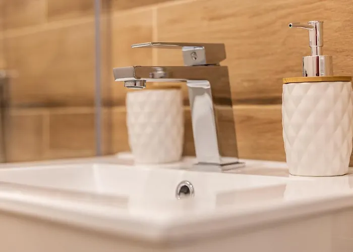 Luxury Living High-end Amenities And Great Location By Flat Mаnager