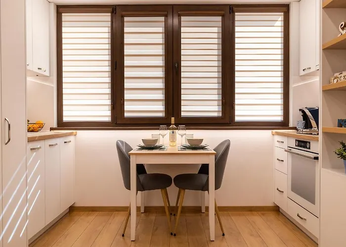 公寓 Luxury Living High-end Amenities And Great Location By Flat Mаnager 索菲亞