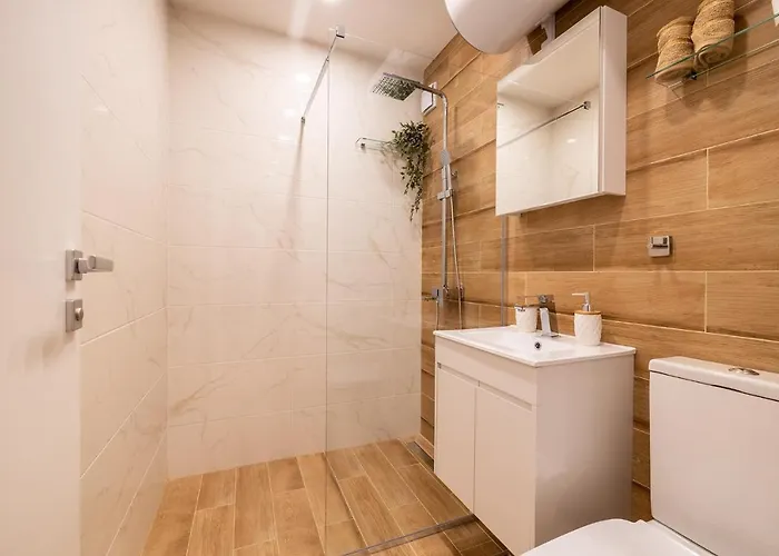 Luxury Living High-end Amenities And Great Location By Flat Mаnager * ソフィア