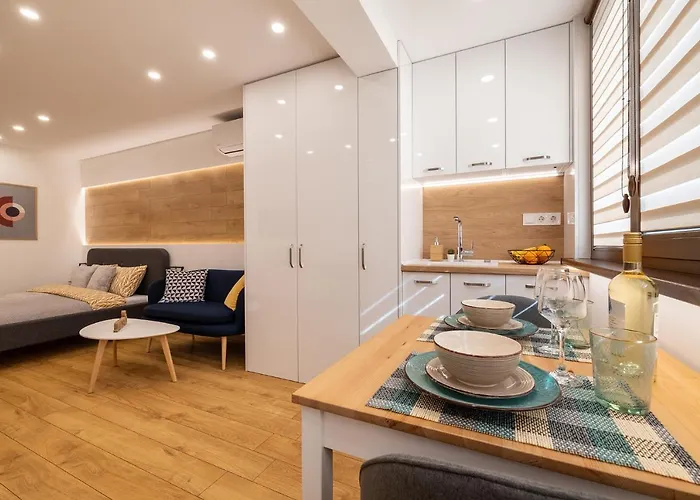 Luxury Living High-end Amenities And Great Location By Flat Mаnager アパート